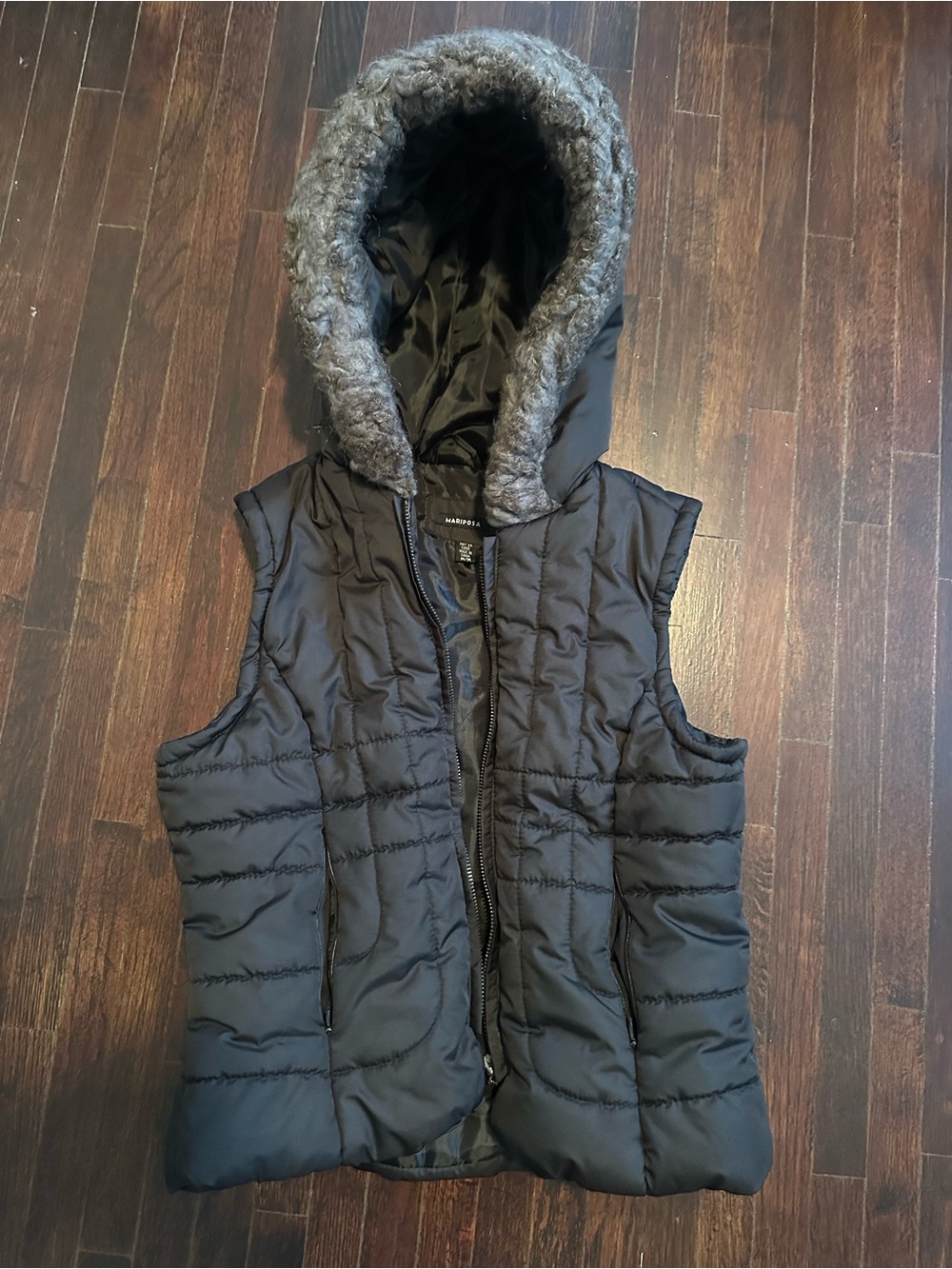 Mariposa Black Quilted Puffer Vest with Faux Fur Hood Size M
